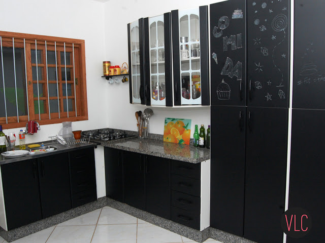 cozinha renovada com papel contact